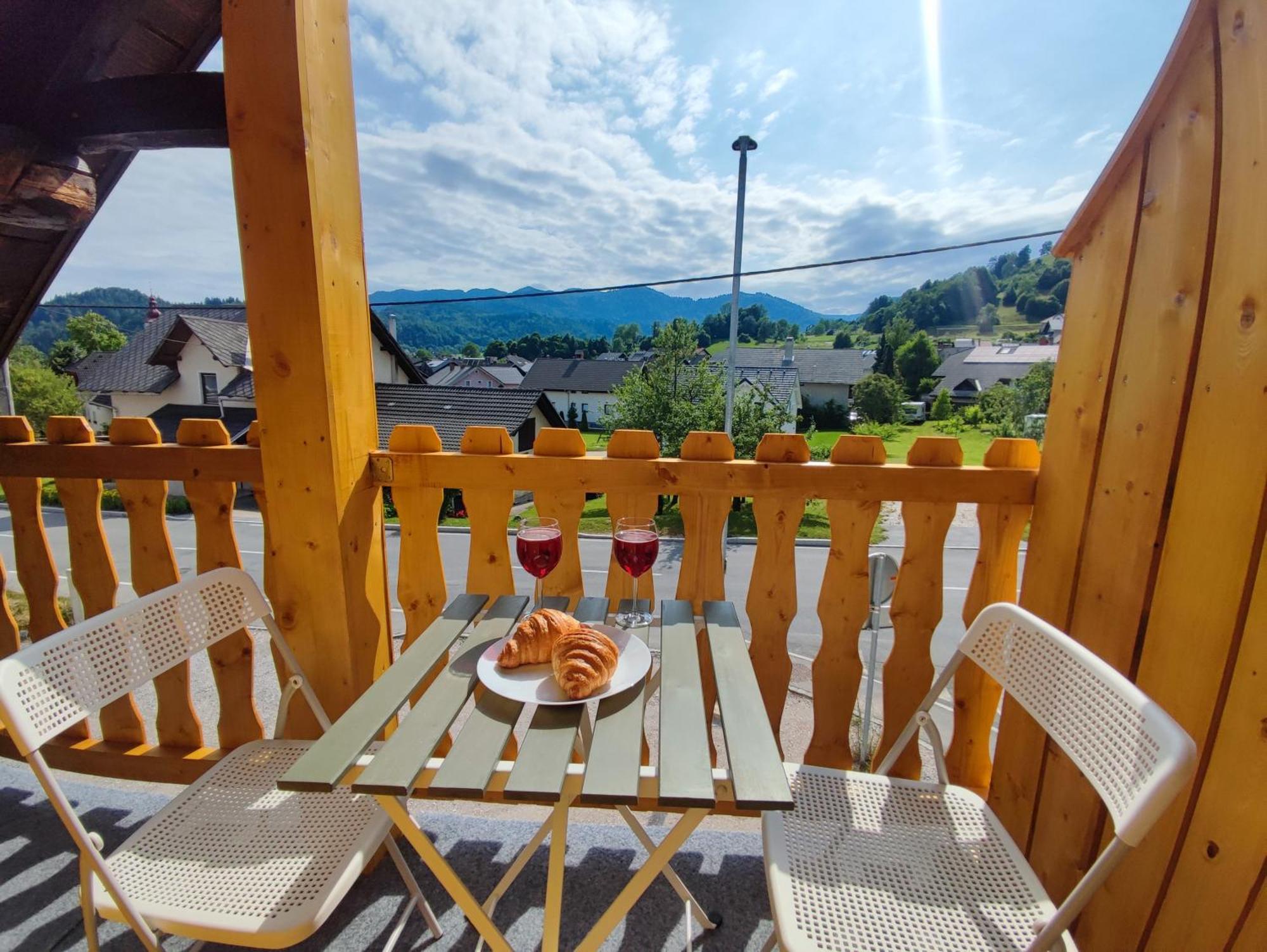 Slovenian House Mira Zgornje Gorje Eksteriør bilde